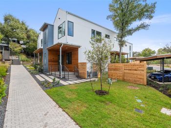 900 S 2nd ST