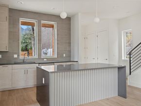900 S 2nd ST 18, Austin TX 78704