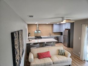 2600 Penny LN 207, Austin TX 78757