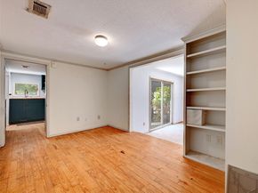 1181 Ridgeway DR, Austin TX 78702