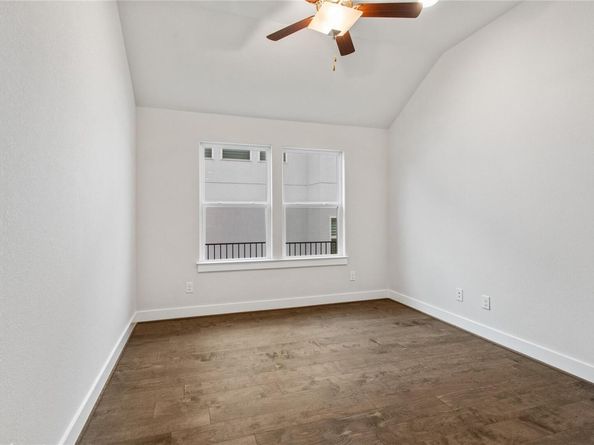 422 Sitlington LN, Austin TX 78738