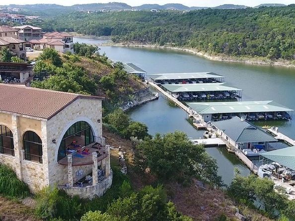 422 Sitlington LN, Austin TX 78738