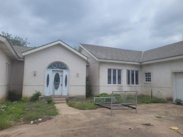 9103 Glenlake DR, Austin TX 78730
