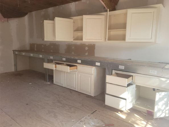 9103 Glenlake DR, Austin TX 78730