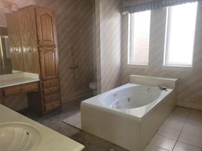 9103 Glenlake DR, Austin TX 78730