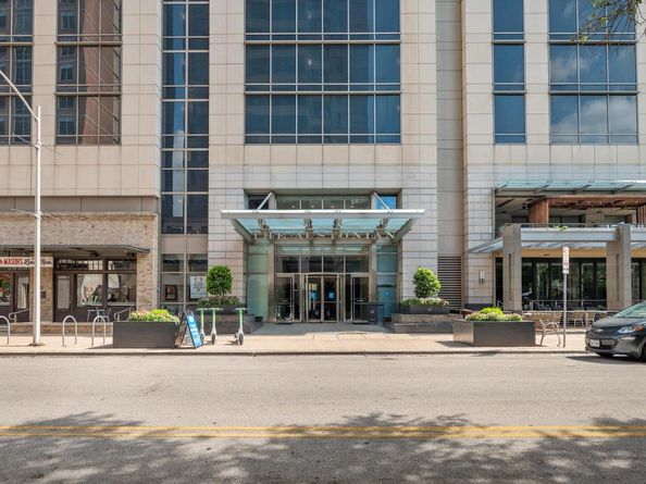 200 Congress Ave 13A, Austin TX 78701