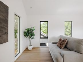 928 E 54th ST, Austin TX 78751