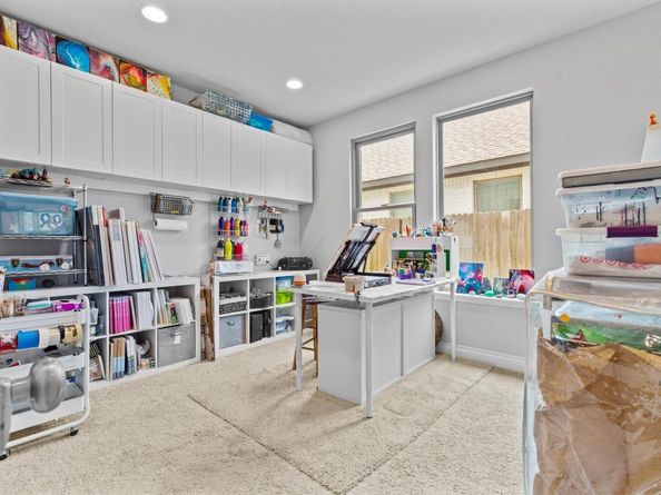 120 Freeman Loop LOOP, Liberty Hill TX 78642