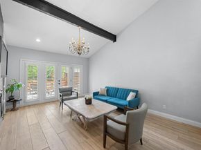 6110 Gardenridge HOLW, Austin TX 78750