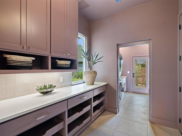4600 Parkdale PL, Austin TX 78745
