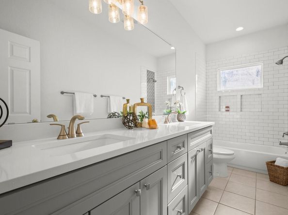 16416 Enamorado RD, Manor TX 78653