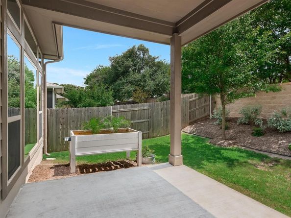 9516 Hunter LN, Austin TX 78748