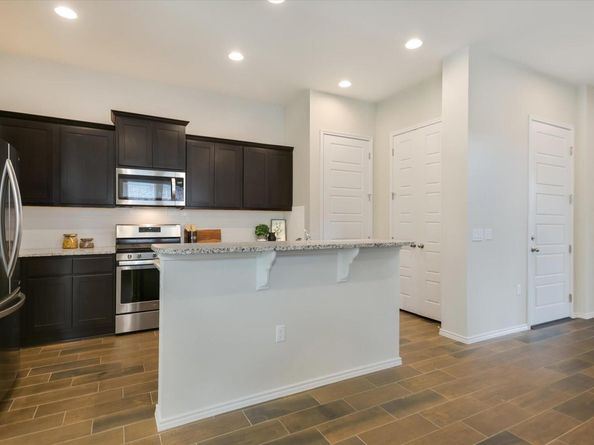 9516 Hunter LN, Austin TX 78748