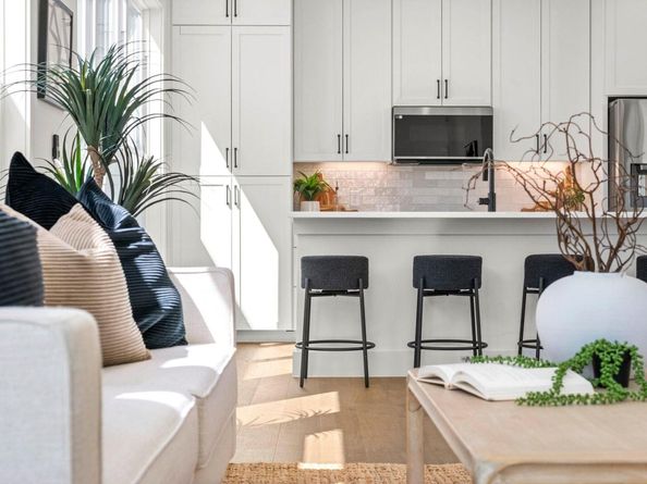 1407 Cedar Ave 2, Austin TX 78702