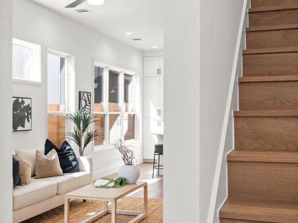 1407 Cedar Ave 2, Austin TX 78702