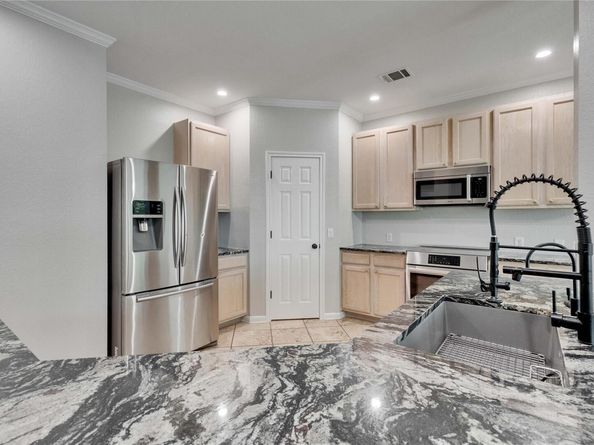 2720 Cascade Falls DR, Austin TX 78738