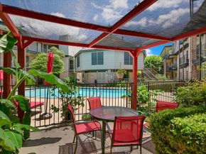 2425 Ashdale DR 32, Austin TX 78757
