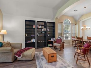 527 Oak Park DR, Round Rock TX 78681