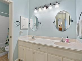 527 Oak Park DR, Round Rock TX 78681