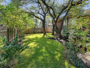 527 Oak Park DR, Round Rock TX 78681