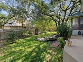 527 Oak Park DR, Round Rock TX 78681