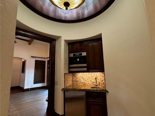 226 Canyon Turn TRL, Austin TX 78734