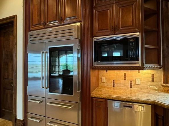 226 Canyon Turn TRL, Austin TX 78734