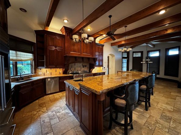226 Canyon Turn TRL, Austin TX 78734