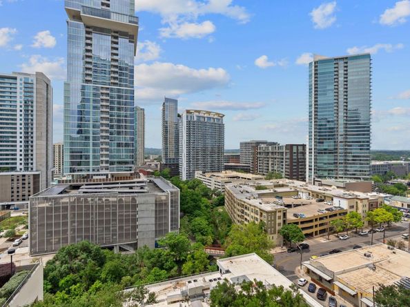 360 Nueces ST 1310, Austin TX 78701