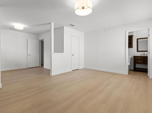 11131 Henge DR, Austin TX 78759