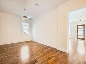 1504 Collier ST 6, Austin TX 78704