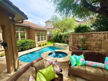 8212 Denali PKWY