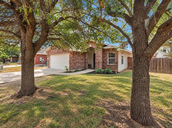 3923 Bonnie LN, Round Rock TX 78665