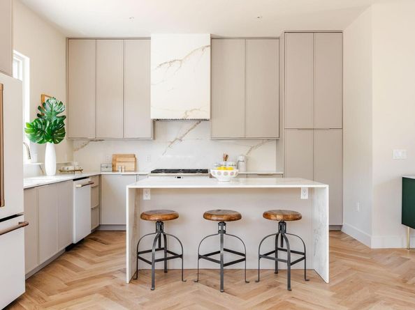 1802 Overhills DR A, Austin TX 78721