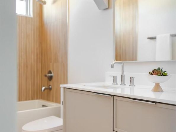 1802 Overhills DR A, Austin TX 78721