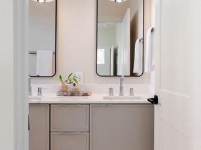 1802 Overhills DR A, Austin TX 78721