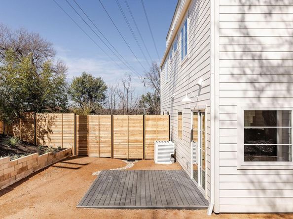 1802 Overhills DR A, Austin TX 78721
