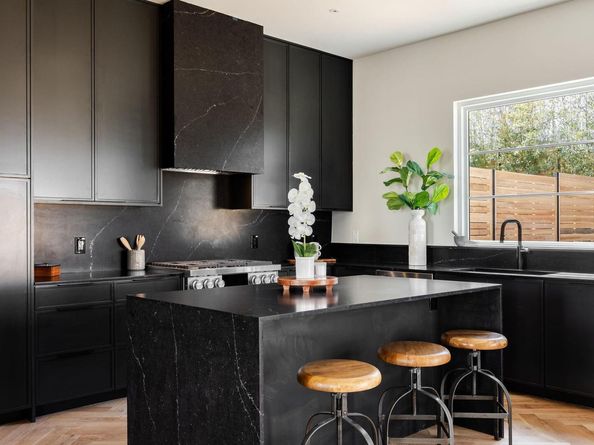 1802 Overhills DR A, Austin TX 78721