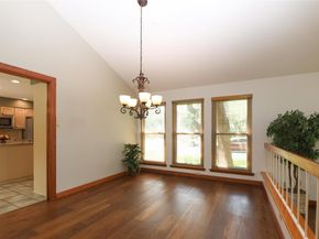 10901 Country Knoll KNLS, Austin TX 78750