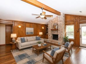 10901 Country Knoll KNLS, Austin TX 78750