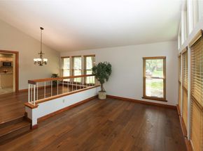 10901 Country Knoll KNLS, Austin TX 78750