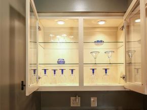 10901 Country Knoll KNLS, Austin TX 78750