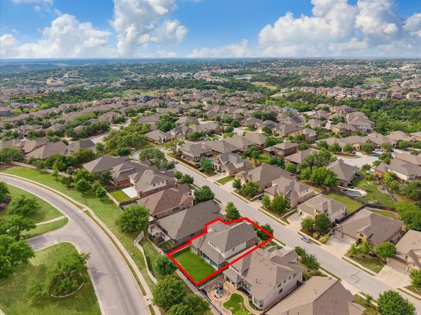 2216 Lookout Knoll DR, Leander TX 78641