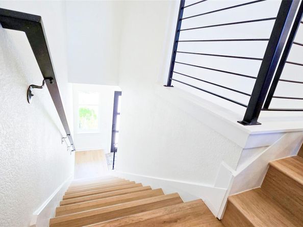 12001 Vista Parke DR 102, Austin TX 78726