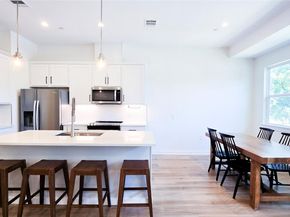 12001 Vista Parke DR 102, Austin TX 78726