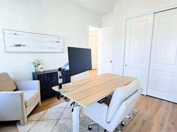 12001 Vista Parke DR 102, Austin TX 78726