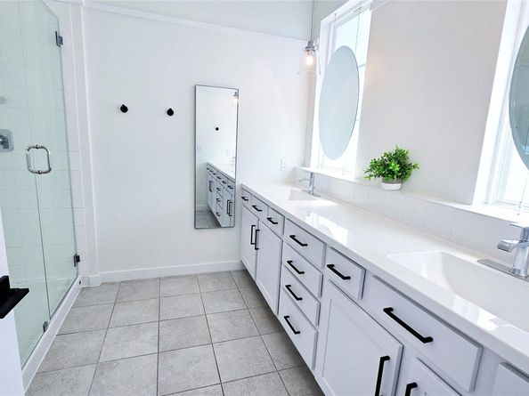 12001 Vista Parke DR 102, Austin TX 78726