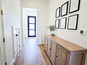 12001 Vista Parke DR 102, Austin TX 78726