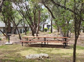 12001 Vista Parke DR 102, Austin TX 78726