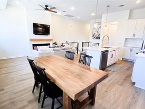12001 Vista Parke DR 102, Austin TX 78726